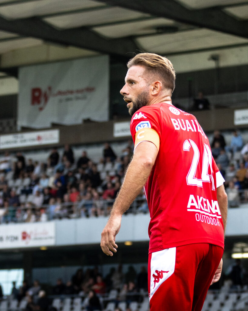 Le capitaine du Vendée FC La Roche-sur-Yon : Jason BUIALLON